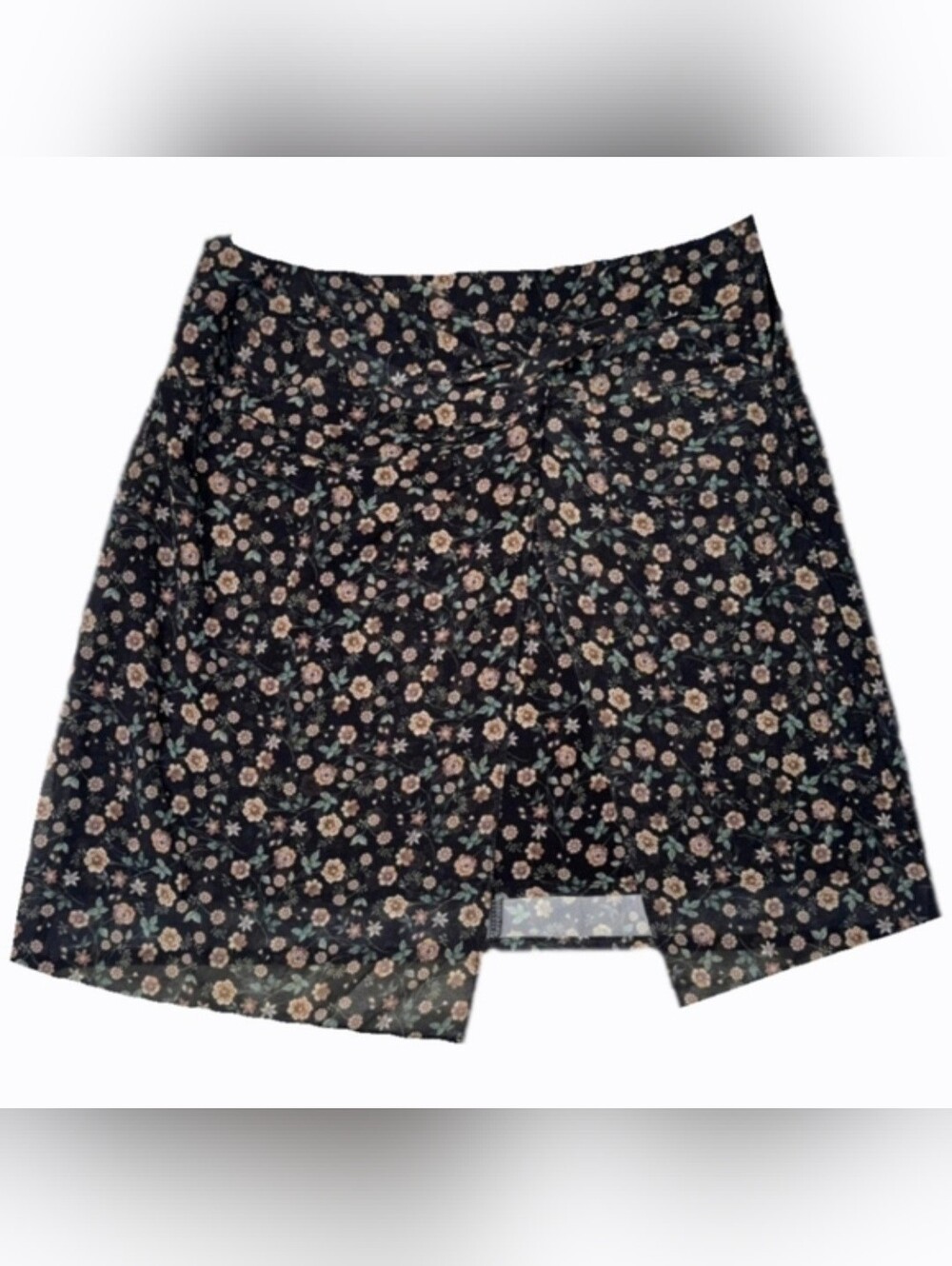 NWOT Francesca's Blue Rain Black Floral Mini Skirt Women's US Size Medium